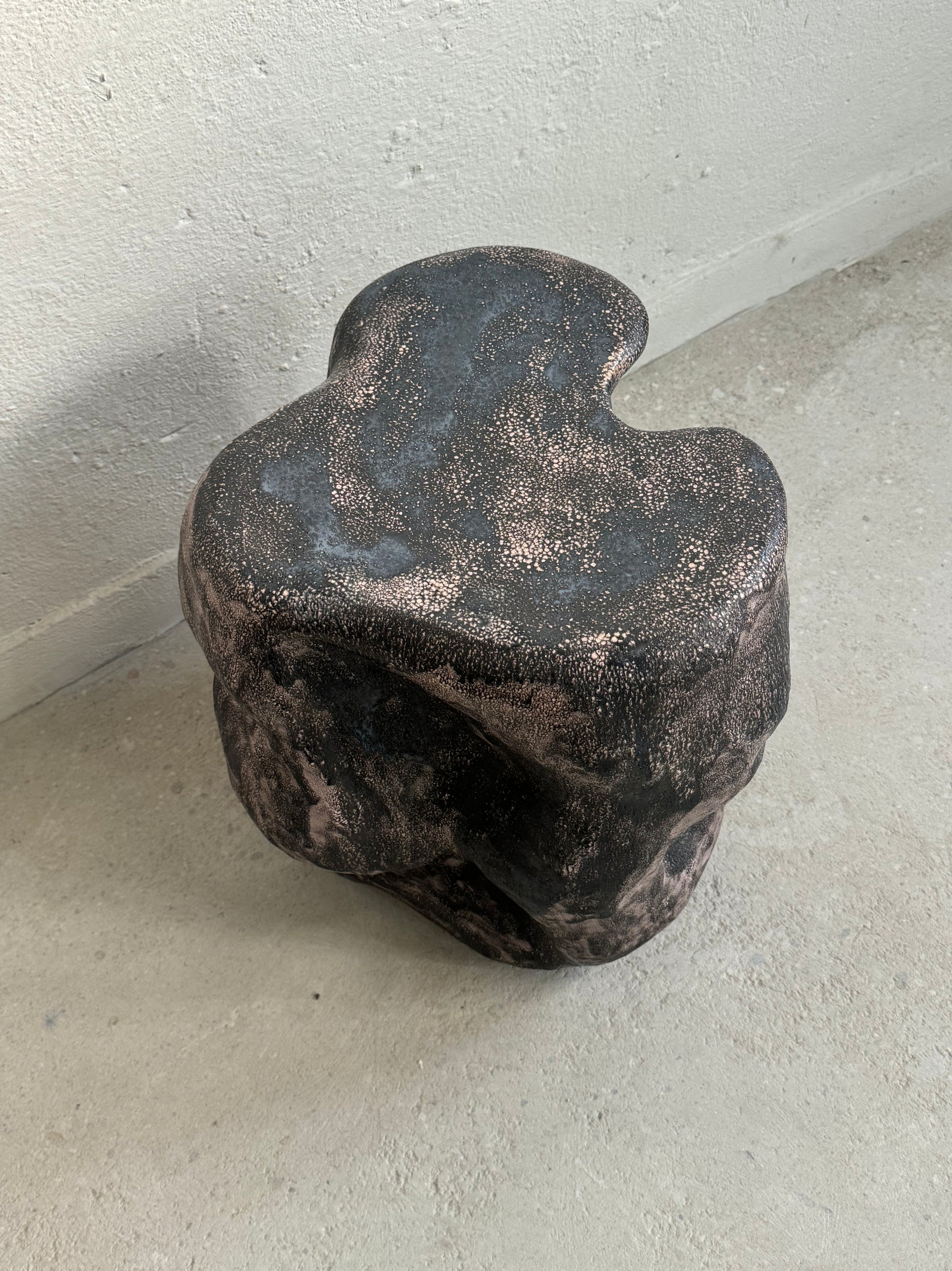 ceramiczny stolik  / ceramic table