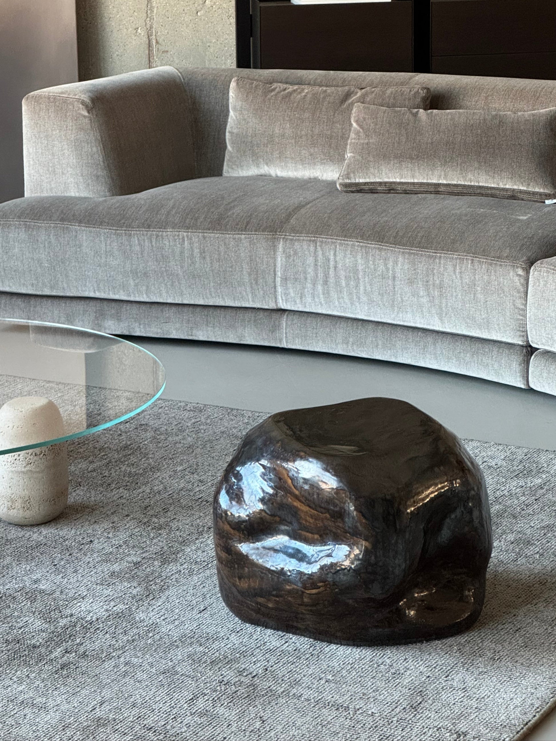 stolik ceramiczny / ceramic side table