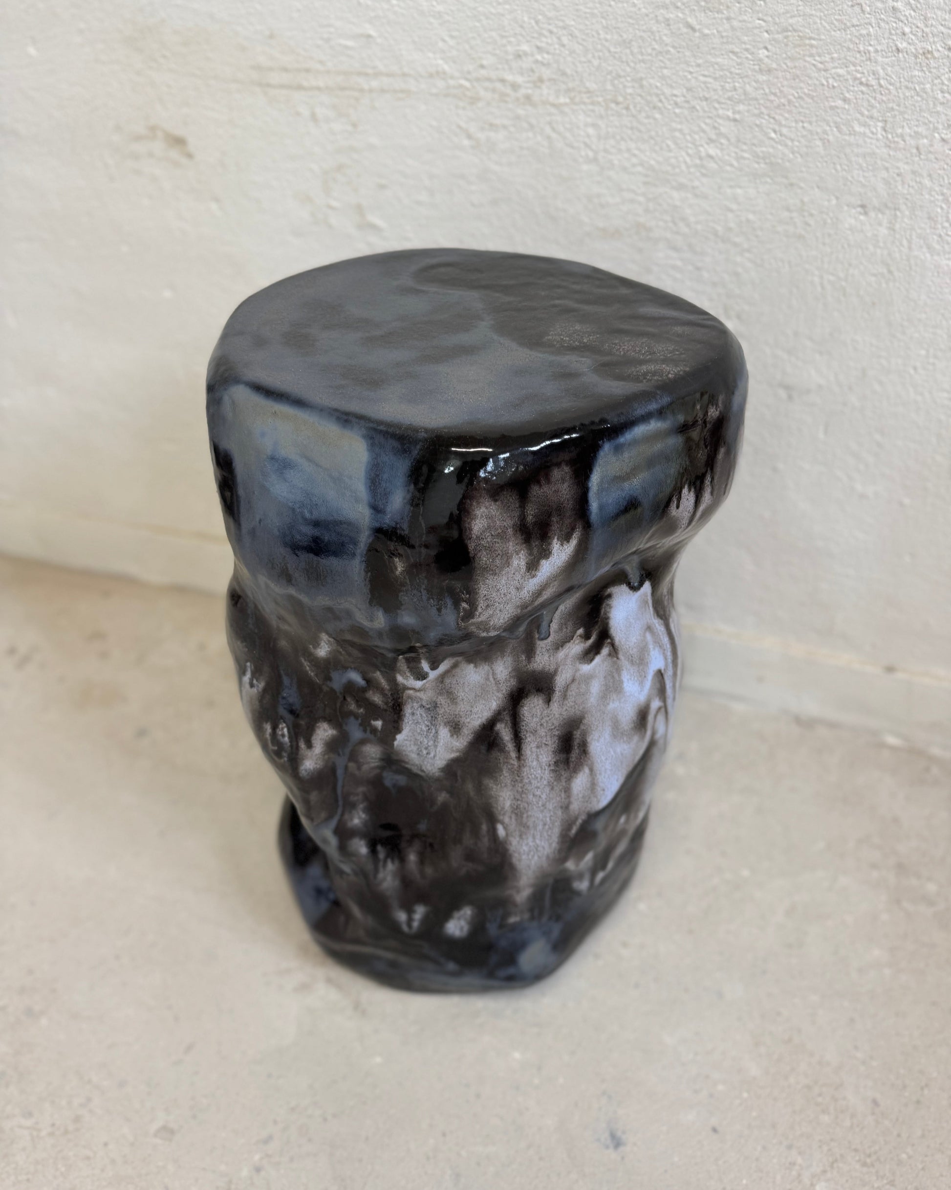 ceramiczny stolik / ceramic table