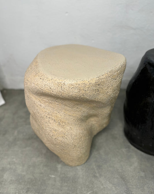 Stolik gliniany/ Ceramic stool